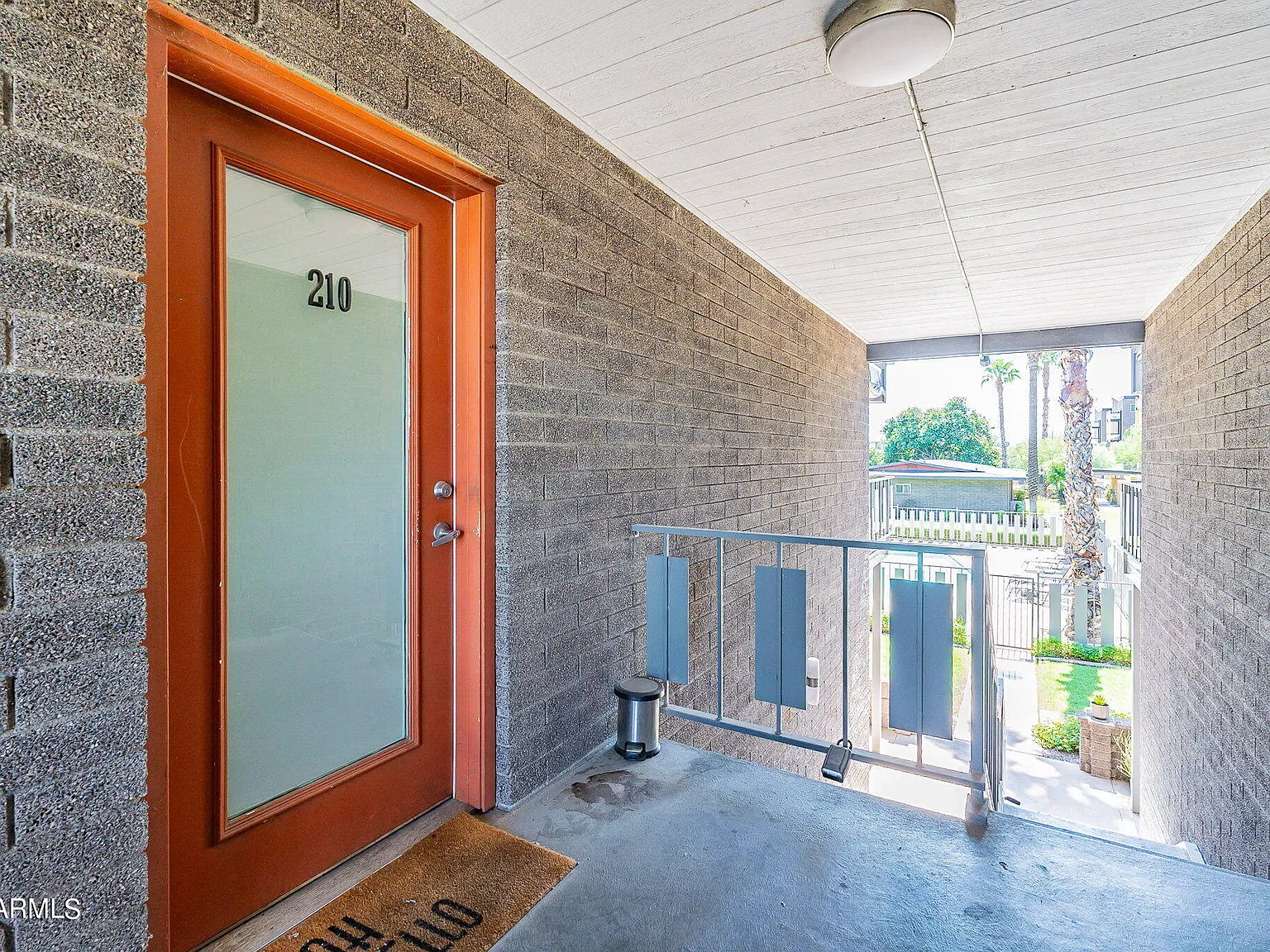 2 bed, 2.0 bath, 1167 sqft, $1,995 — Photo 3