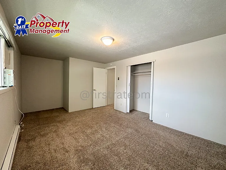 3037 W Jordan St — Photo 12