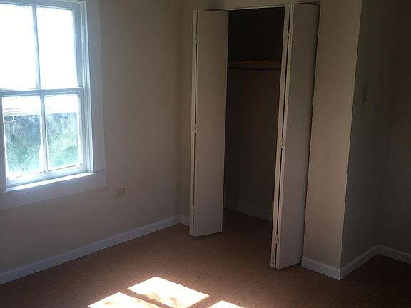 5th image of 1206 1/2 Weber St