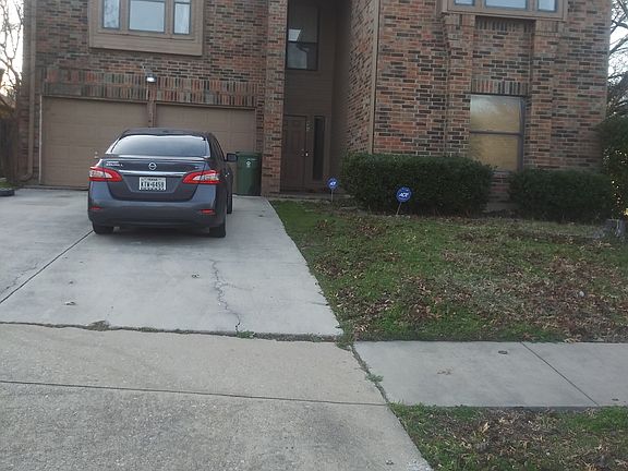 5th image of 840 Bracken Pl