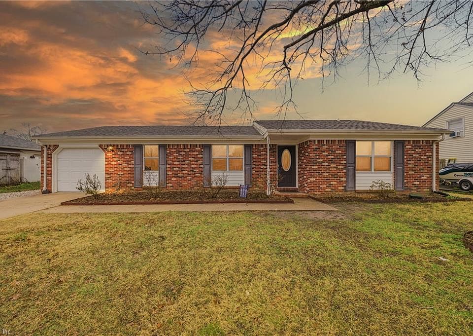 1st image of 2009 Livingston Oak Dr