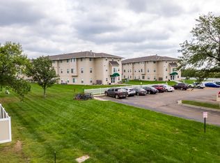 Ridgeland Park Apartments, York, NE 68467