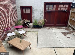 734 Pine St APT 1R, Philadelphia, PA 19106