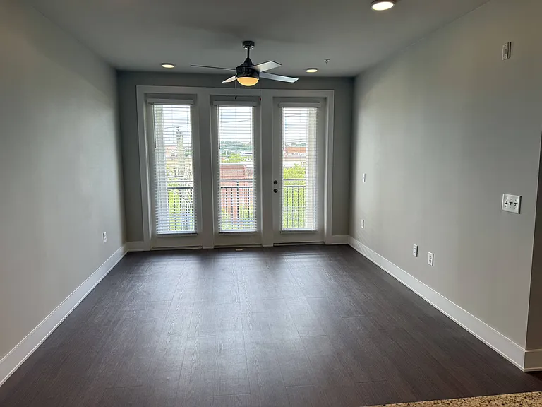 915 Glenwood Apartments on the Beltline — Photo 103