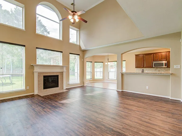 21331 Parham Cir — Photo 13