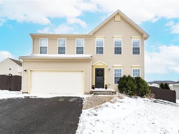 306 Bialek Way, Chittenango, NY 13037