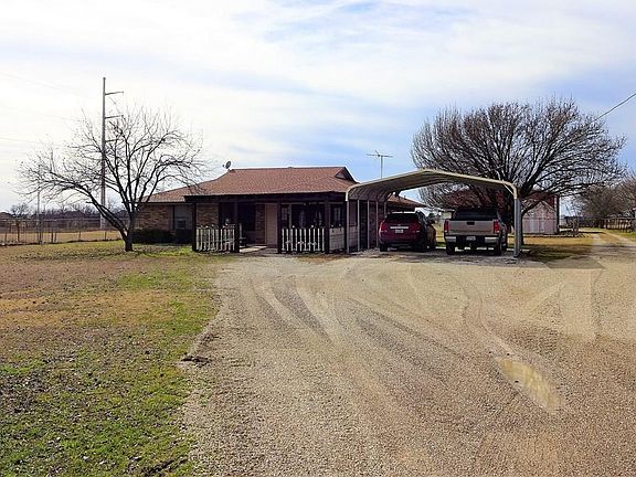 5th image of 502 Holiday Dr