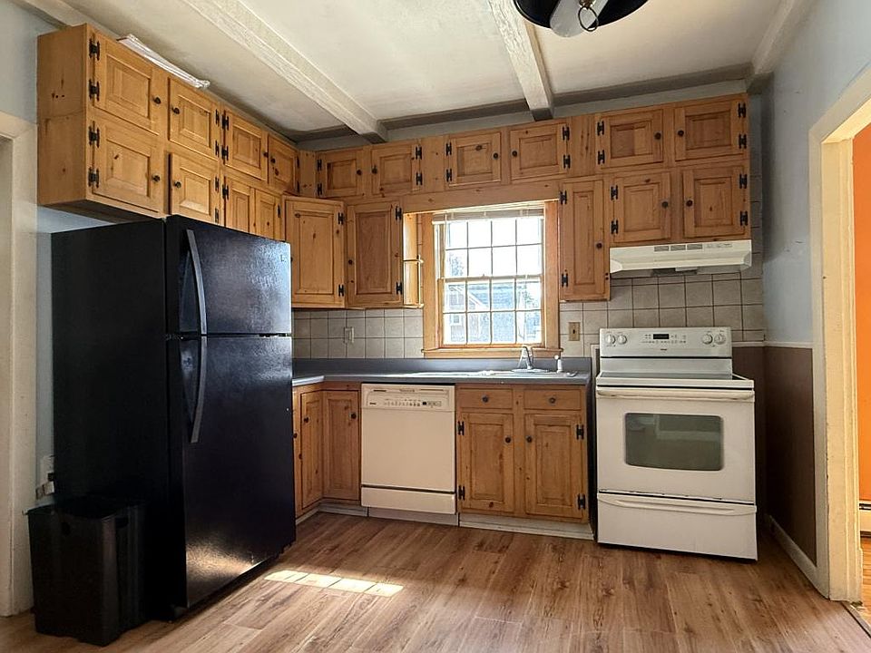 1st image of 322 High St