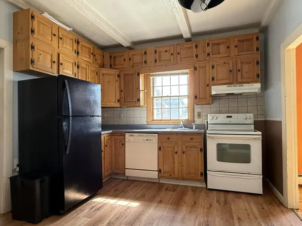 322 High St, Berlin, NH 03570