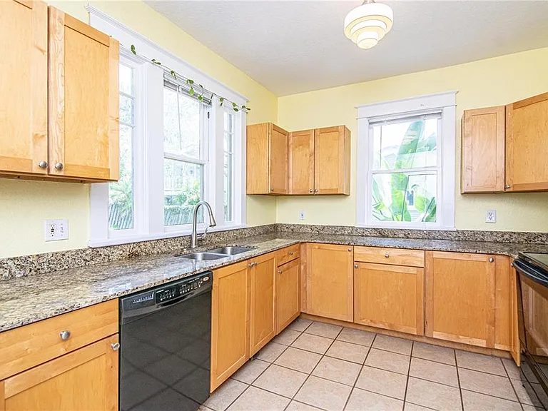 310 E Idlewild Ave — Photo 8