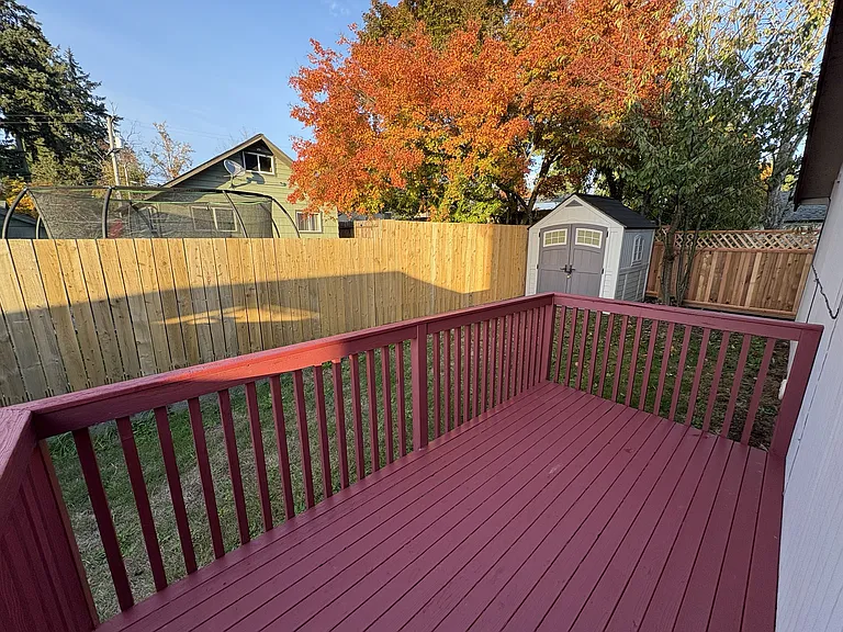 4138 W G St — Photo 15