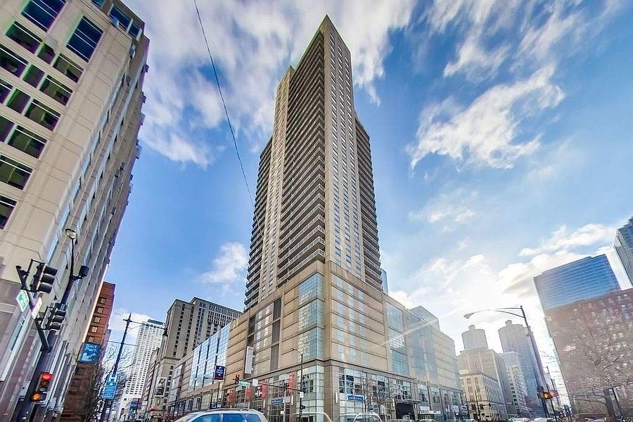 1st image of 545 N Dearborn St APT 2505