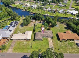 2306 Pretty Bayou Island Dr, Panama City, FL 32405