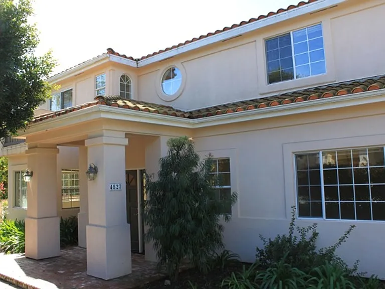 4527 Hollister Ave — Photo 14