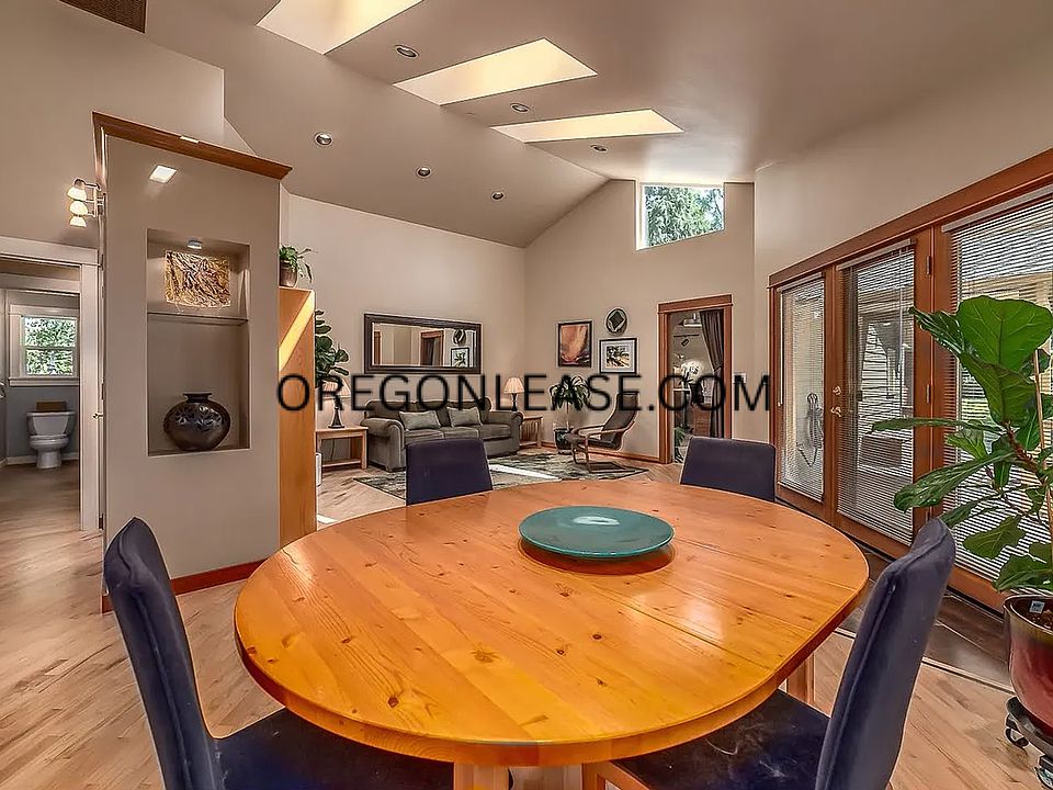 1st image of 91239 N Harrison St