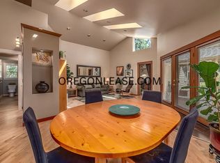 91239 N Harrison St, Coburg, OR 97408