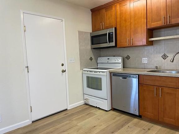 5th image of 21734 Olive Ave