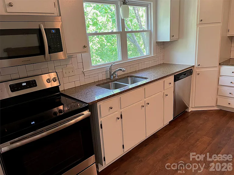 346 Nesbit Ave — Photo 7
