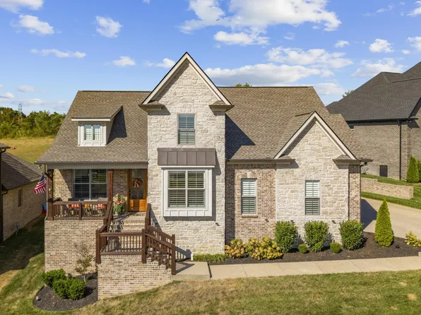 1131 Secretariat Dr, Mount Juliet, TN 37122