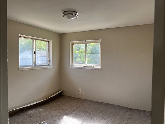 4th image of 12721 Firsby Ave