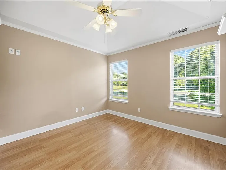 1650 Huntcrest Way SW — Photo 19