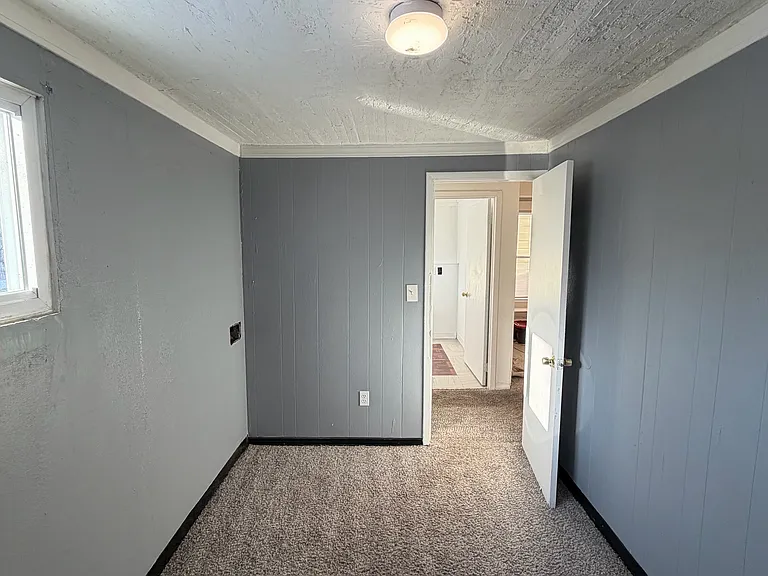 15307 Holmes Ave — Photo 10