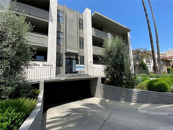 2nd image of 121 N Hamilton Dr APT 106