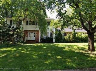 110 Heights Ter, Middletown, NJ 07748
