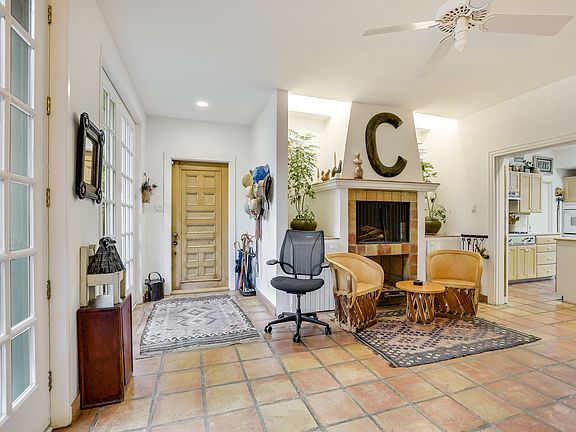 5th image of 316 Encino Ave