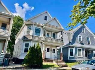 1009 Forest Rd, Schenectady, NY 12303