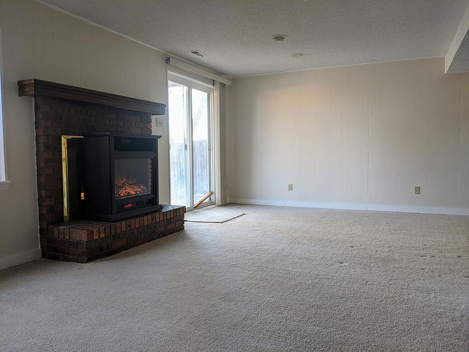 Entry and main living area