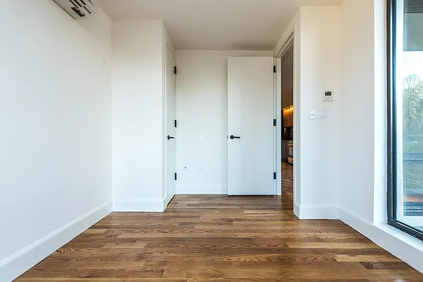 Rented by Nooklyn NYC LLC | media 29