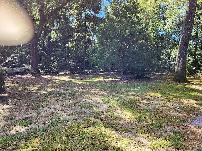 503 W Griffith Ave — Photo 15