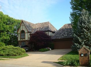 1921 E Nottingham St, Springfield, MO 65804