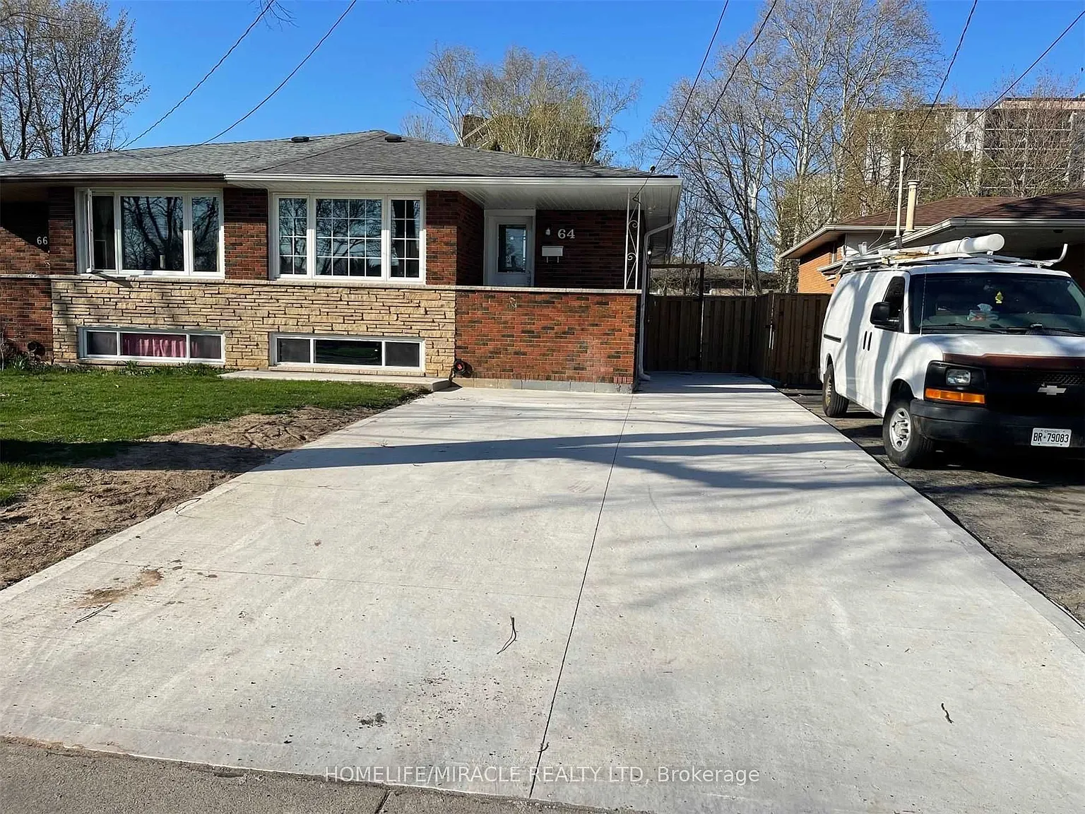 3 bed, $2,000 — Photo 3