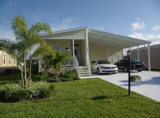 1097 W Lakeview Dr, Sebastian, FL 32958