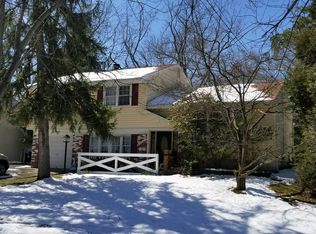 104 Round Hill Rd, Voorhees, NJ 08043