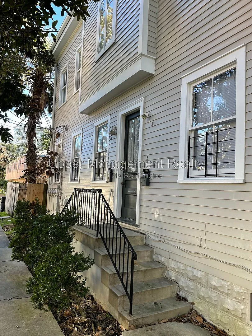 3 bed, 1.0 bath, $5,100 — Photo 2