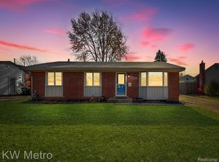 12928 Takoma Dr, Sterling Heights, MI 48313