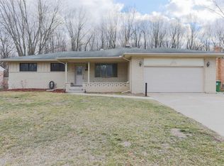 53248 Wolf Dr, Shelby Township, MI