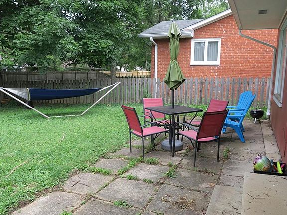 3rd image of 4221 Eastlea Dr