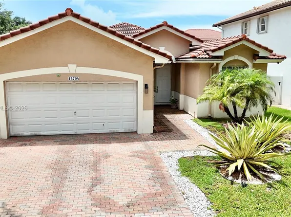 13704 SW 31st St, Hollywood, FL 33027