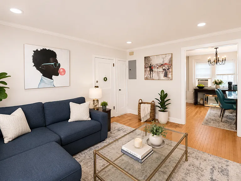 17 Hammond Pond Pkwy #1 — Photo 5