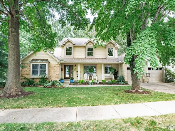 554 McBride Pointe Dr, Ballwin, MO 63011
