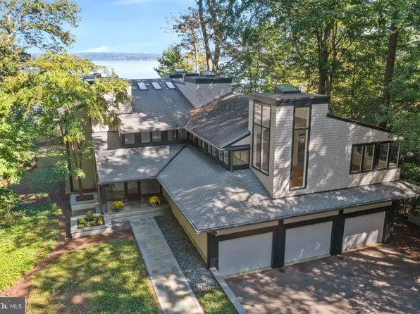 1303 Eva Gude Dr, Crownsville, MD 21032