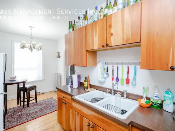 3808 W Irving Park Rd, Chicago, IL