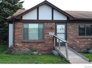 30710 Quinkert St, Roseville, MI 48066