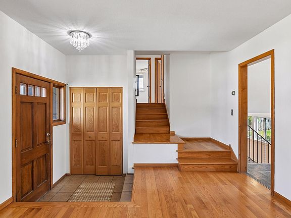 2nd image of 6009 Chapel Dr