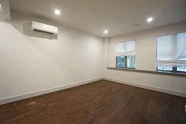 Rented by Rennit Inc.