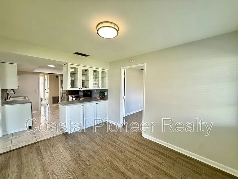 14903 Imperial Point Dr N — Photo 16
